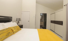 Osmax Oasis One Bedroom with Kitchen and living room